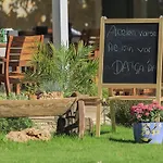 Oda ve Kahvaltı Savana Boutique 3*