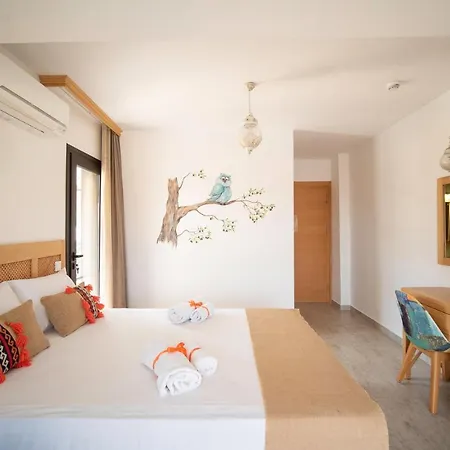 Savana Boutique 3* 메수디에