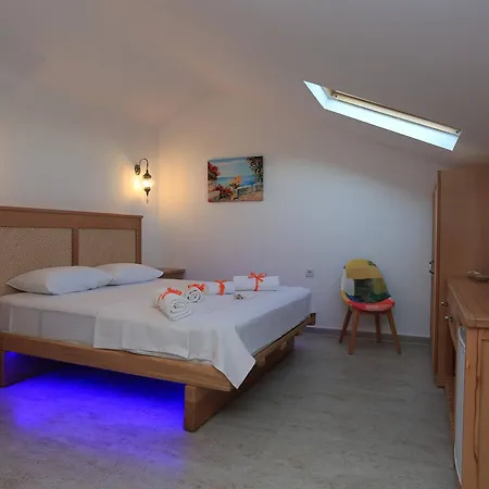 Savana Boutique Mesudiye (Datca)