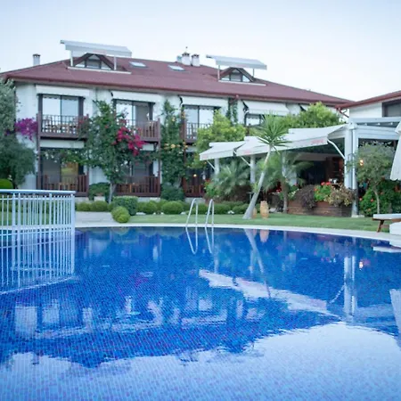 לינה וארוחת בוקר Savana Boutique 3*